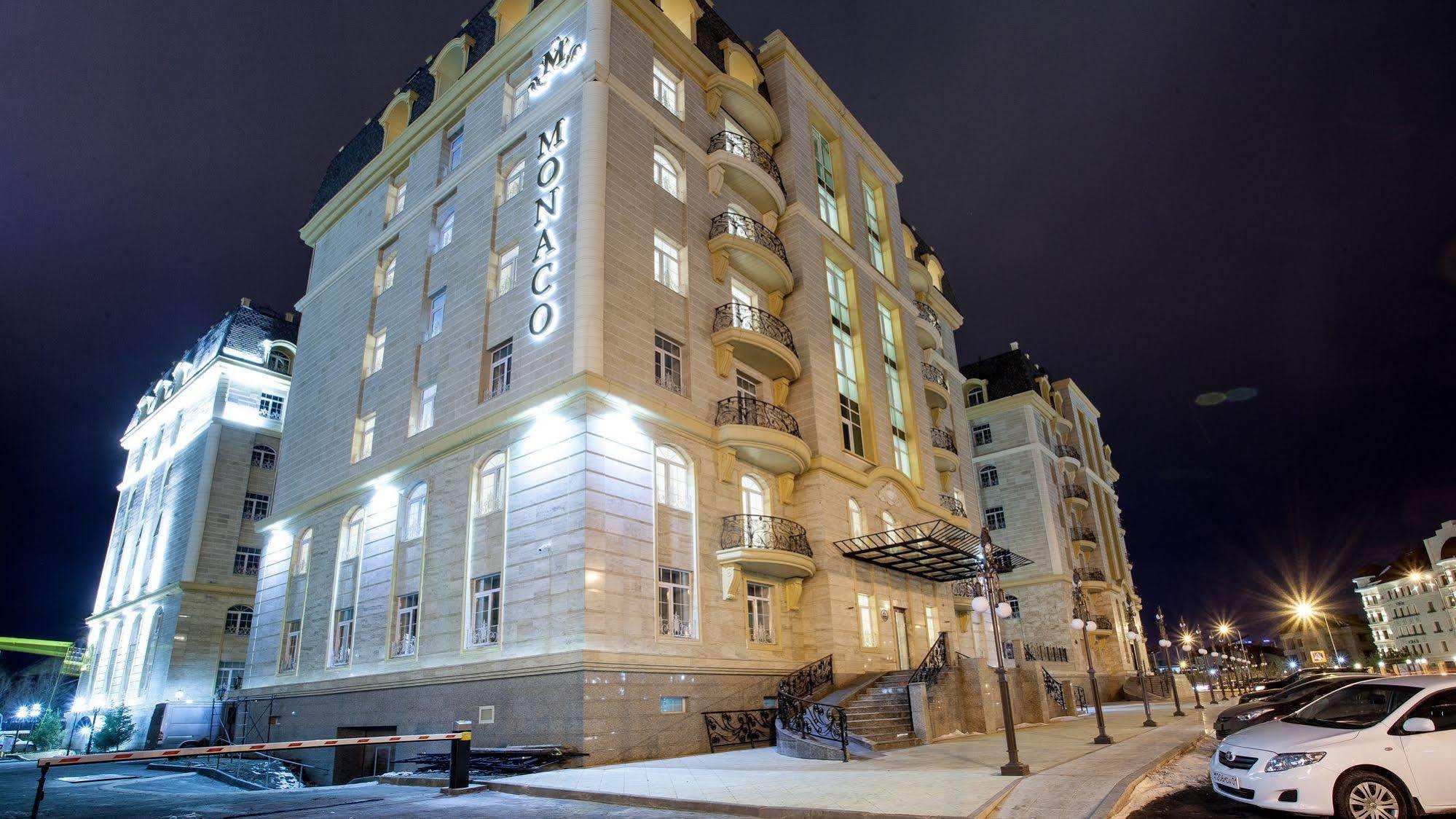 Hotel Monaco Astana Extérieur photo