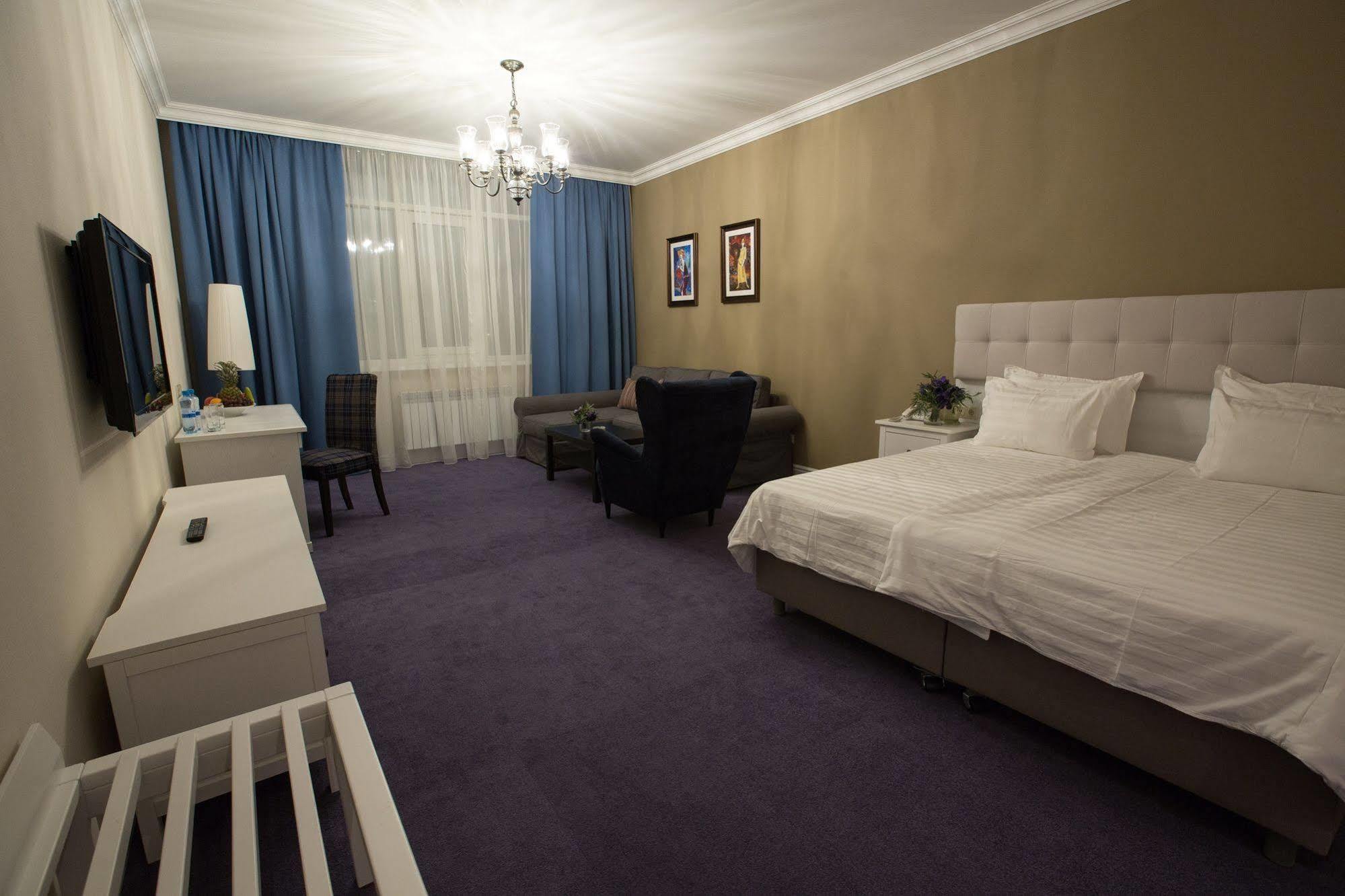 Hotel Monaco Astana Extérieur photo