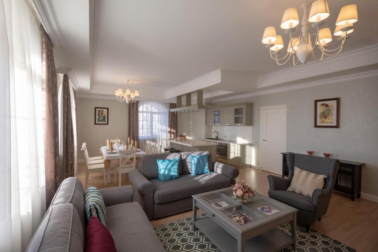 Hotel Monaco Astana Extérieur photo